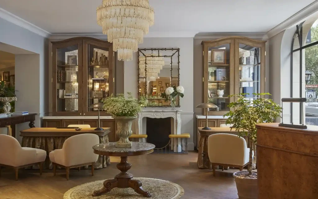 لوستر اقامتگاه گردشگری - هویت بصری فضا